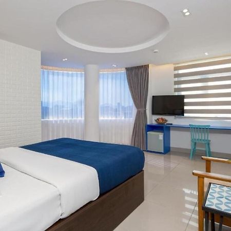 Lucia Beach Hotel Дананг Екстер'єр фото