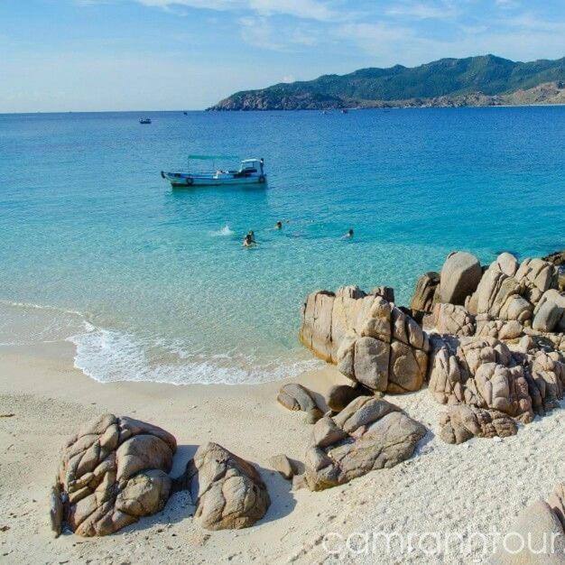 Lucia Beach Hotel Дананг Екстер'єр фото